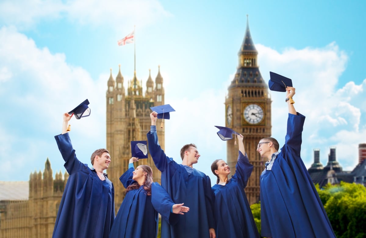 Why Choose the UK for a Premium Educational Experience?